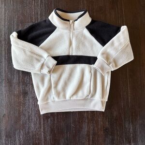 Old Navy Black and White Fleece Pullover